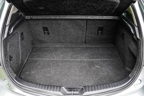 2011 Mazda Axela 20S / 3 Sport - Thumbnail