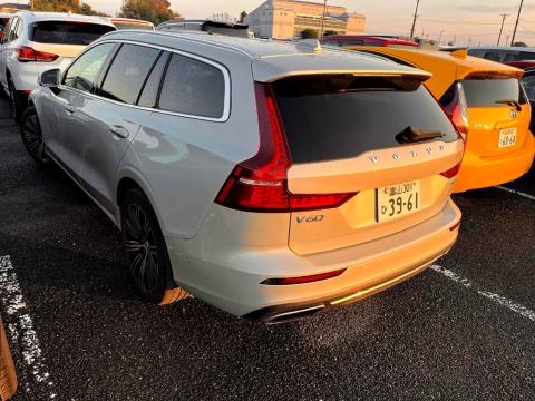 2019 Volvo V60 T5 Inscription - Thumbnail