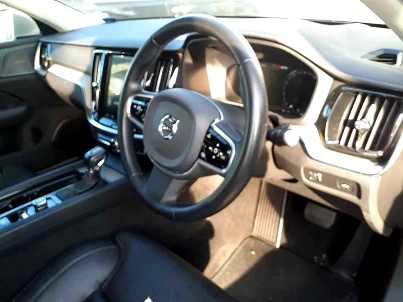 2019 Volvo V60 T5 Inscription