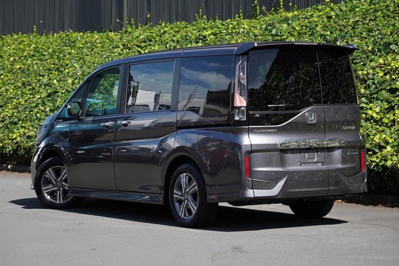 2018 Honda Step Wagon