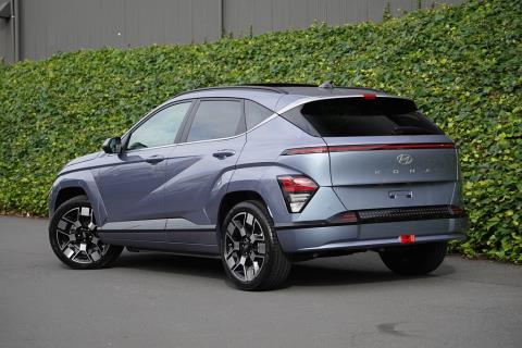2024 Hyundai Kona Lounge 64kWh - Thumbnail