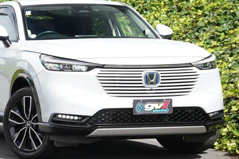 2021 Honda Vezel Z Hybrid / HR-V - Thumbnail