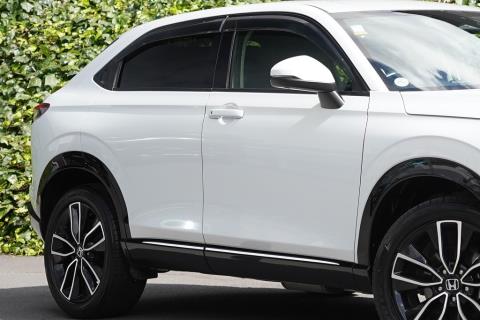 2021 Honda Vezel Z Hybrid / HR-V - Thumbnail