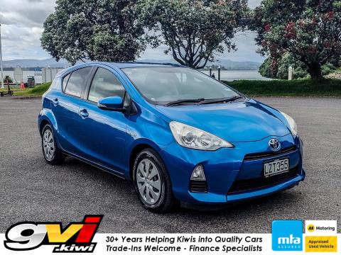 2012 Toyota Aqua Hybrid - Thumbnail