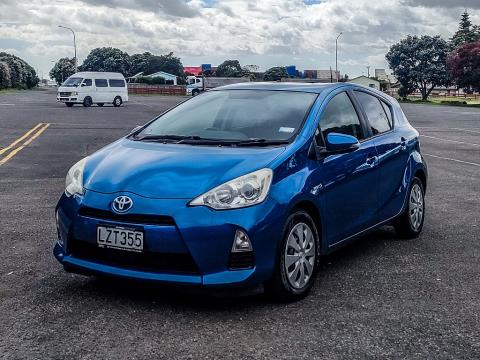 2012 Toyota Aqua Hybrid - Thumbnail