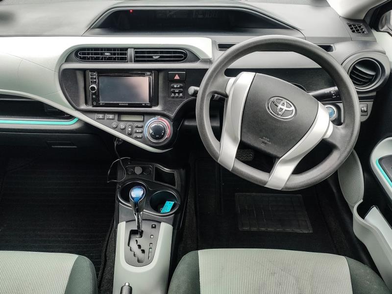 2012 Toyota Aqua Hybrid