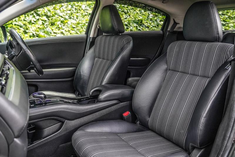 2014 Honda Vezel Z Hybrid / HR-V