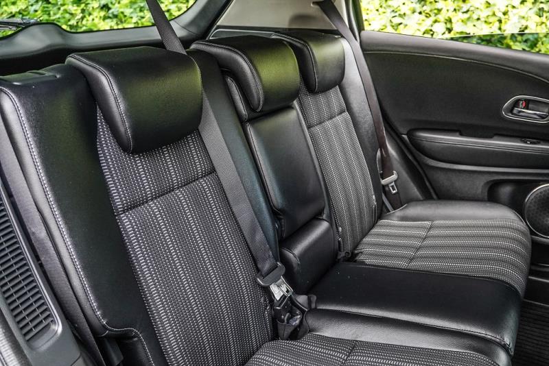 2014 Honda Vezel Z Hybrid / HR-V