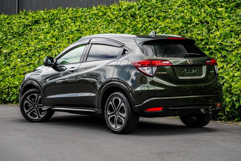 2014 Honda Vezel Z Hybrid / HR-V