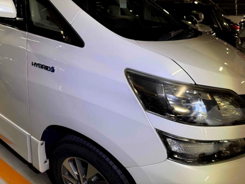 2014 Toyota Vellfire Hybrid / Alphard