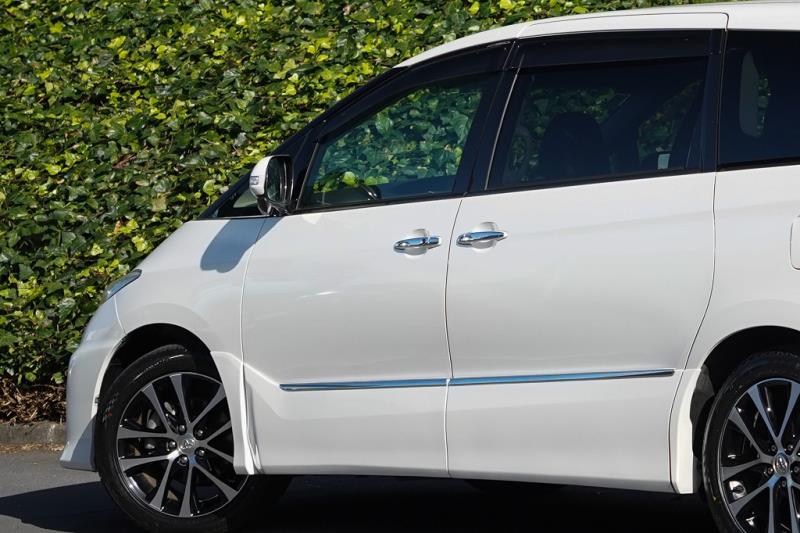 2015 Toyota Estima Aeras