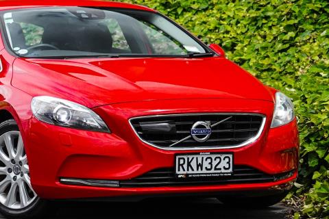 2015 Volvo V40 T4 - Thumbnail