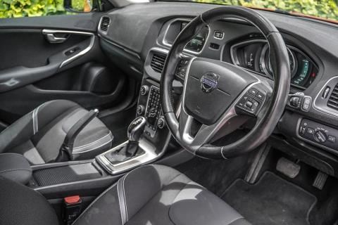 2015 Volvo V40 T4 - Thumbnail