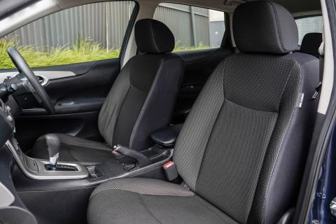 2016 Nissan Pulsar ST Hatchback - Thumbnail