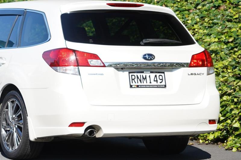2013 Subaru Legacy 2.5i 4WD