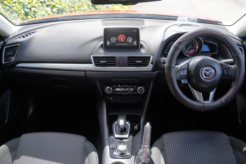 2015 Mazda Axela Hybrid / 3 Hybrid