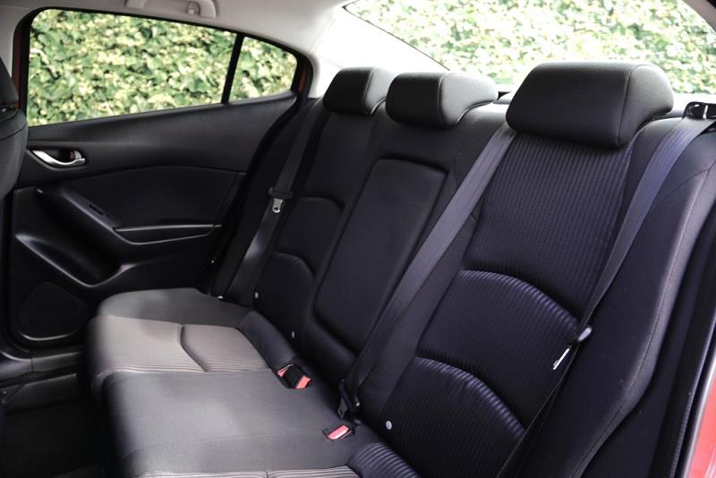 2015 Mazda Axela Hybrid / 3 Hybrid