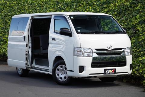 2020 Toyota Hiace GL Package - Thumbnail