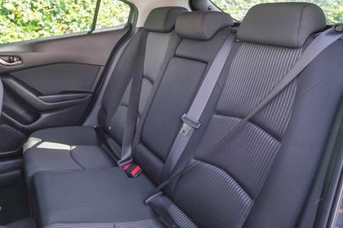 2014 Mazda Axela 20S / 3 Sport - Thumbnail