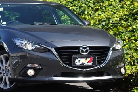 2014 Mazda Axela 20S / 3 Sport - Thumbnail