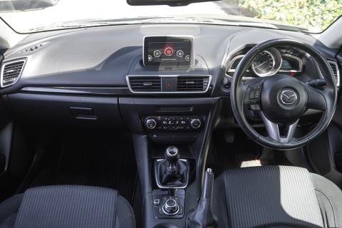 2014 Mazda Axela 20S / 3 Sport - Thumbnail