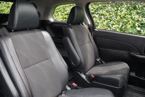 2015 Toyota Estima Aeras Premium - Thumbnail