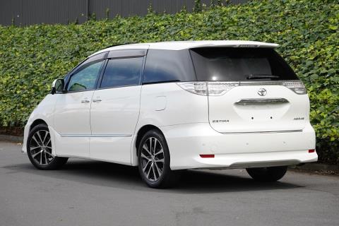 2015 Toyota Estima Aeras Premium - Thumbnail