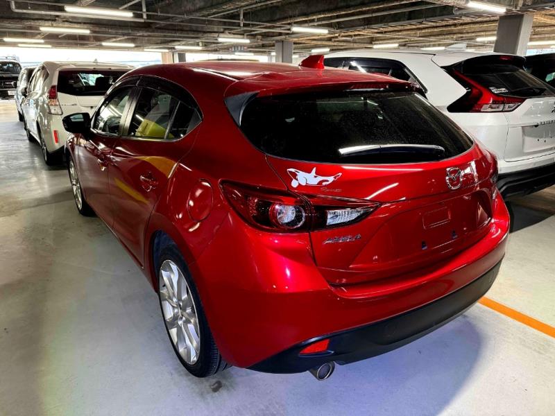 2014 Mazda Axela 20S Hatchback