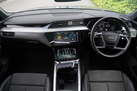 2022 Audi e-tron Quattro Sline - Thumbnail