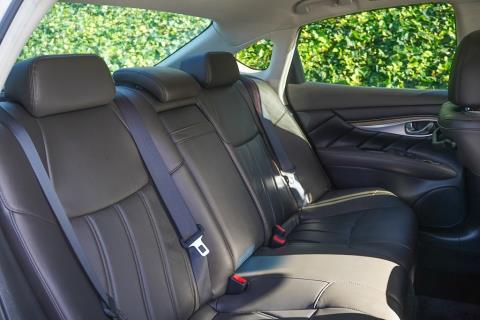 2018 Nissan Fuga Hybrid / Skyline - Thumbnail