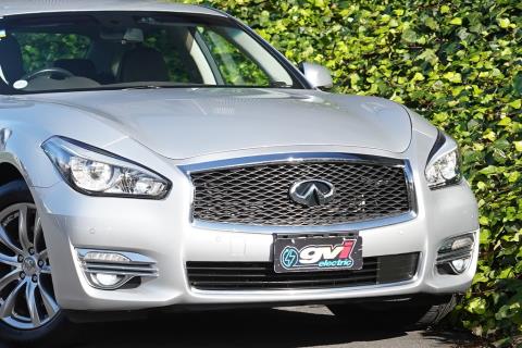 2018 Nissan Fuga Hybrid / Skyline - Thumbnail