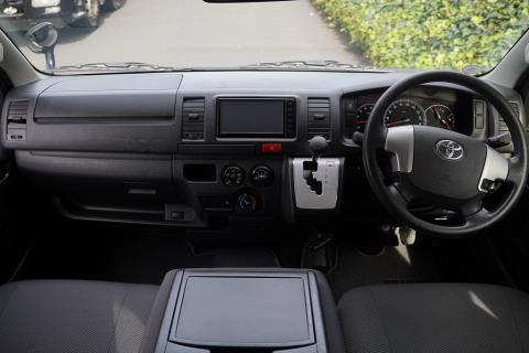 2020 Toyota Hiace GL 5 Door - Thumbnail