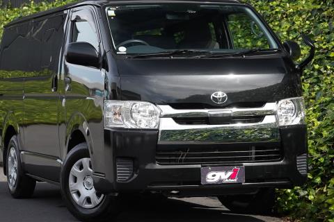 2020 Toyota Hiace GL 5 Door - Thumbnail