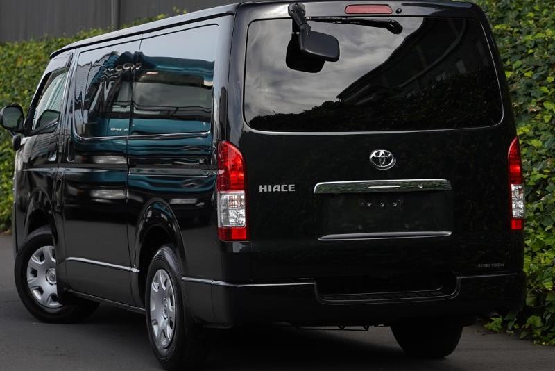 2020 Toyota Hiace GL 5 Door