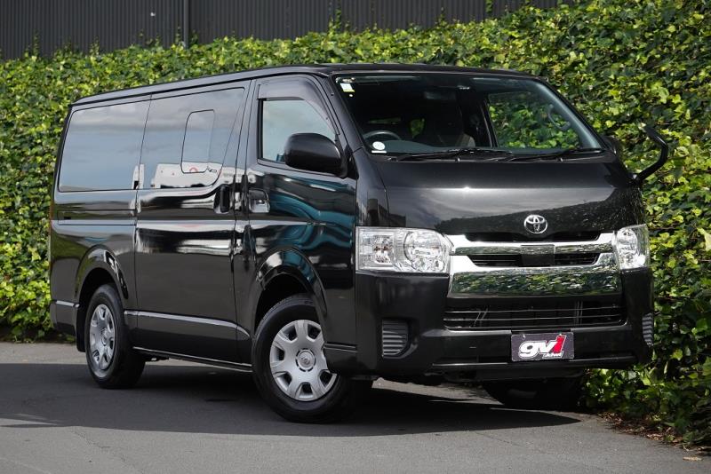 2020 Toyota Hiace GL 5 Door