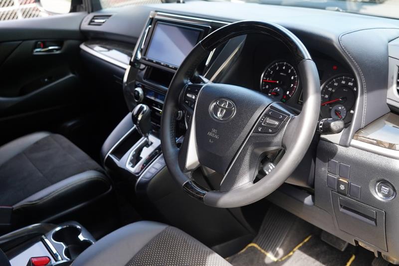 2017 Toyota Vellfire 2.5Z / Alphard