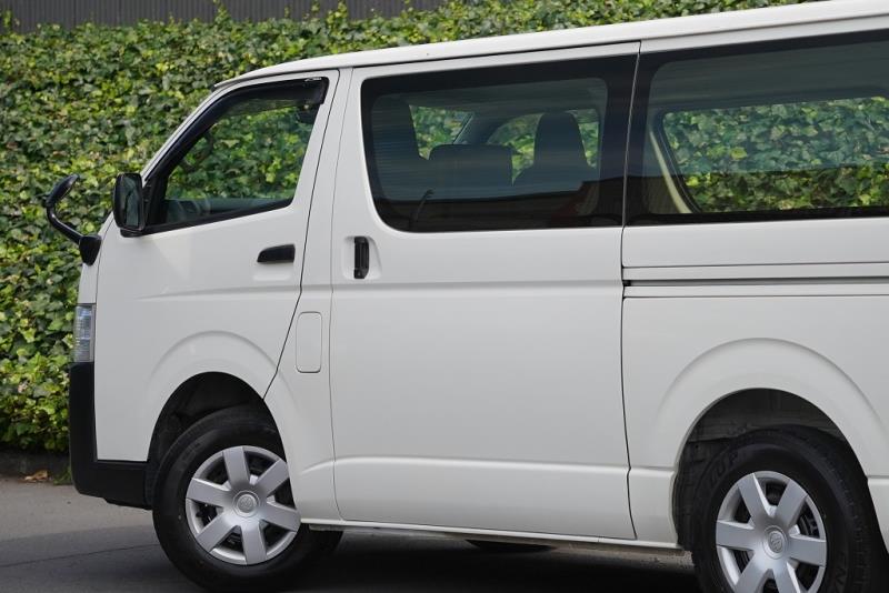 2020 Toyota Hiace ZL 5 Door