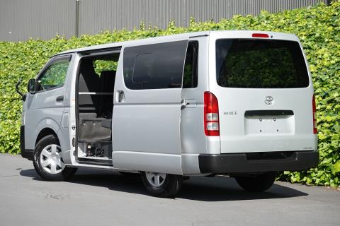 2021 Toyota Hiace ZL 5 Door - Thumbnail