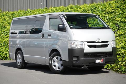 2021 Toyota Hiace ZL 5 Door - Thumbnail