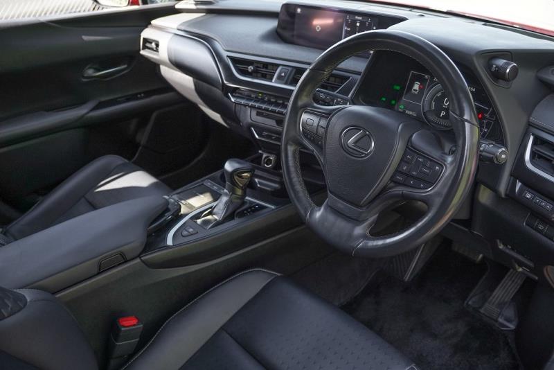 2019 Lexus UX 250h Version C