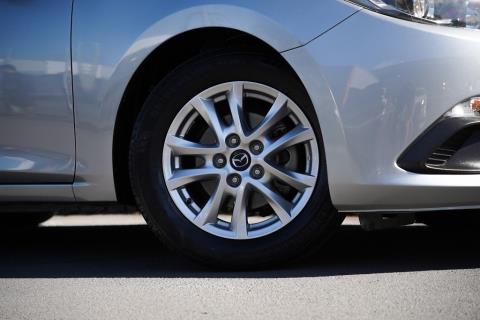 2015 Mazda Axela 15C / 3 Sport - Thumbnail