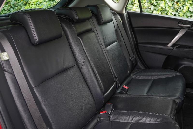 2013 Mazda Axela 20S / 3 Ltd