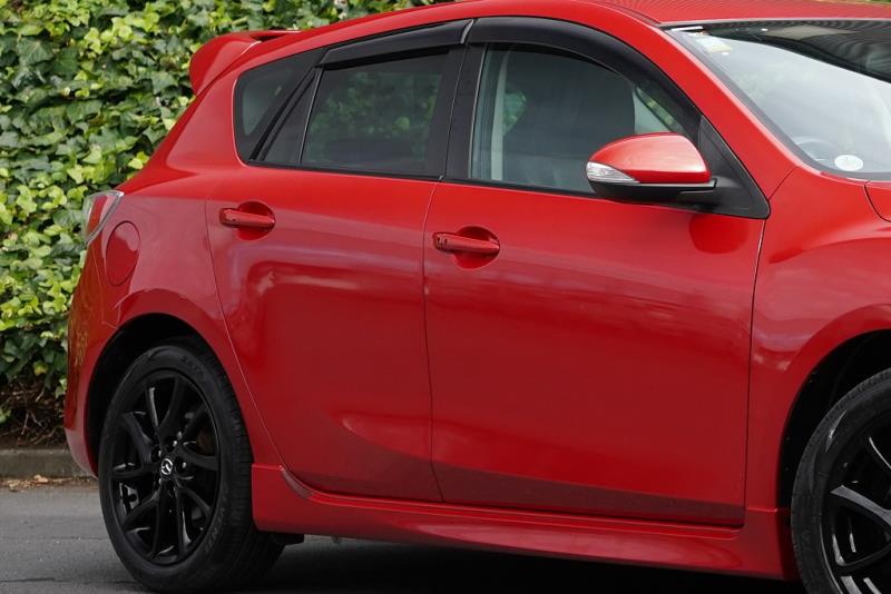 2013 Mazda Axela 20S / 3 Ltd