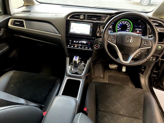 2017 Honda Shuttle Hybrid X