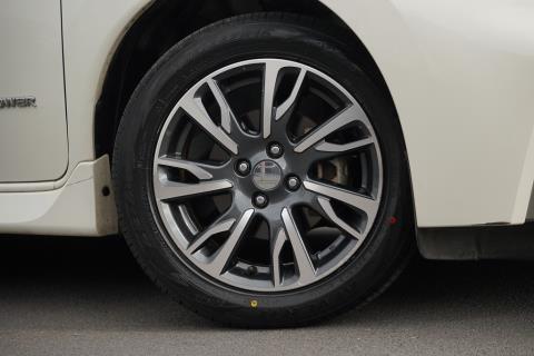 2017 Nissan Note e-Power Mode Premier - Thumbnail