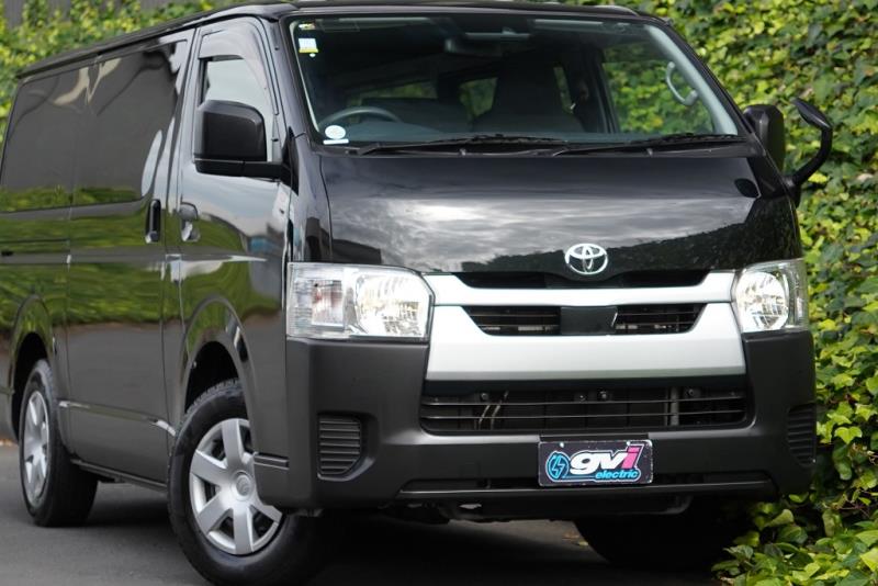 2020 Toyota Hiace GL 5 Door