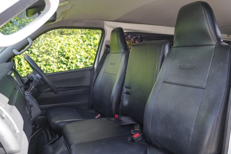 2018 Toyota Hiace GL 5 Door