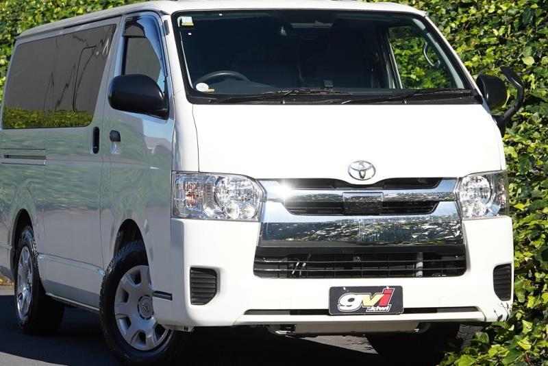 2018 Toyota Hiace GL 5 Door