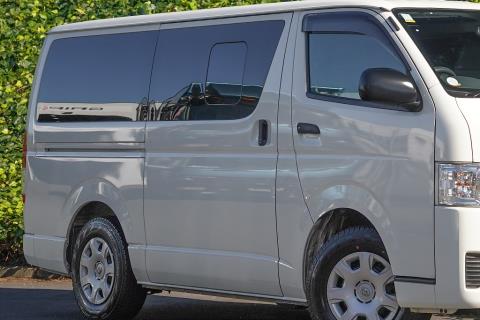 2018 Toyota Hiace GL 5 Door - Thumbnail