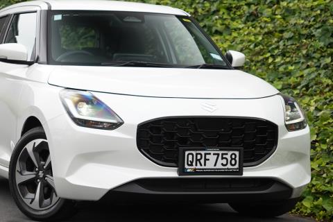 2024 Suzuki Swift RSC Hybrid - Thumbnail